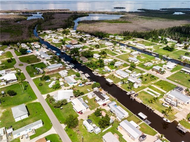 5008 Sandpiper DR, St. James City, FL 33956