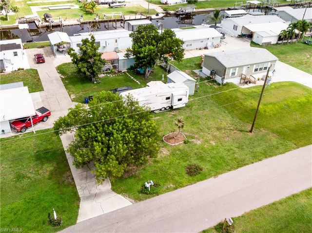 5008 Sandpiper DR, St. James City, FL 33956