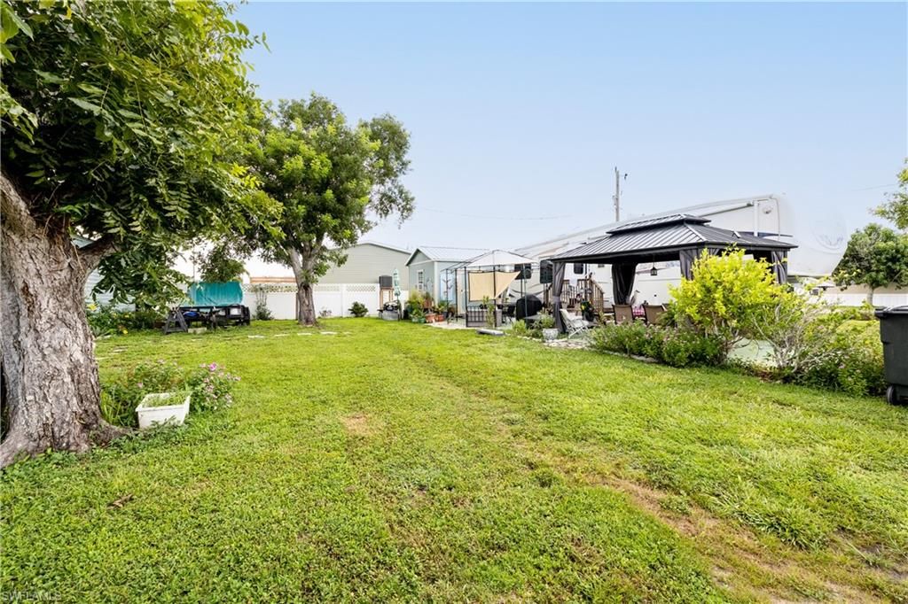5008 Sandpiper DR, ST. JAMES CITY, FL 33956 — photo 4