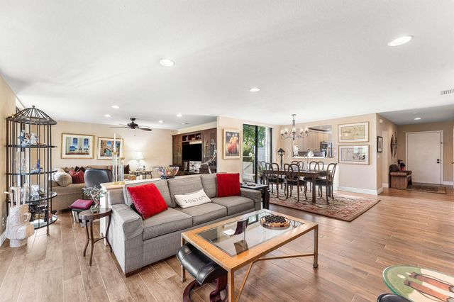 67 Eastgate Drive C, Boynton Beach, FL 33436