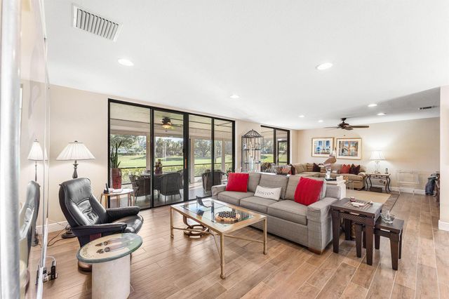 67 Eastgate Drive C, Boynton Beach, FL 33436