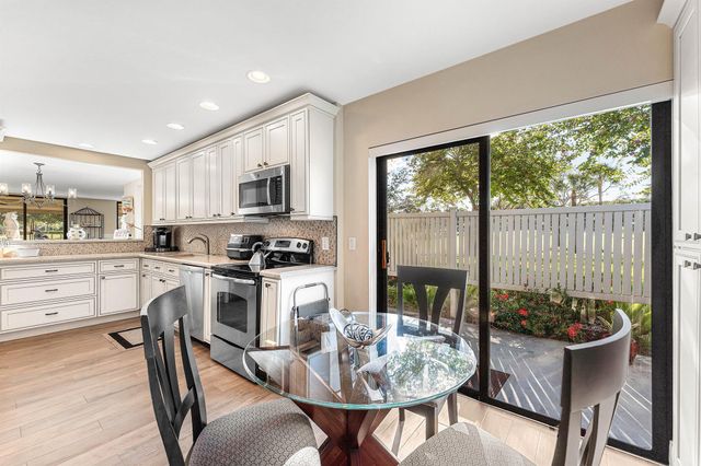 67 Eastgate Drive C, Boynton Beach, FL 33436