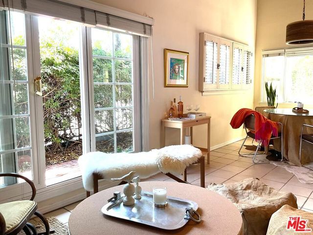 5262 N Willowcrest Avenue, Los Angeles, CA 91601