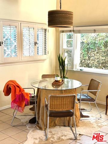5262 N Willowcrest Avenue, Los Angeles, CA 91601