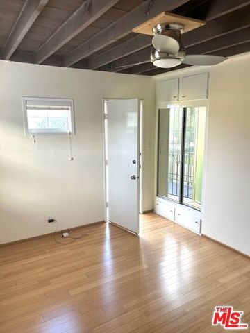 5262 N Willowcrest Avenue, Los Angeles, CA 91601