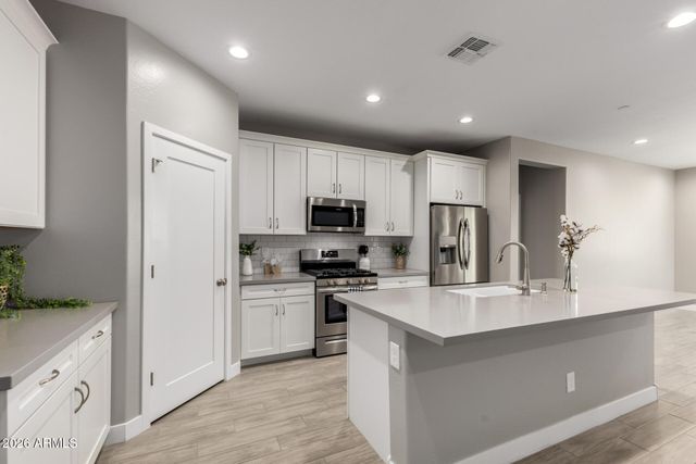 13130 W Crestvale Drive, Peoria, AZ 85383