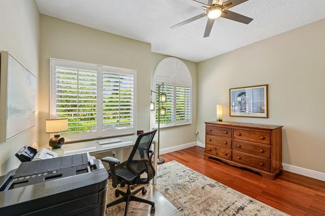 692 W Palm Aire Drive, Pompano Beach, FL 33069