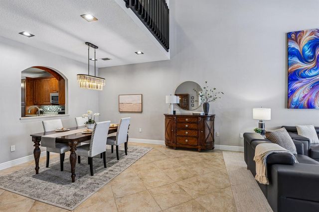 692 W Palm Aire Drive, Pompano Beach, FL 33069