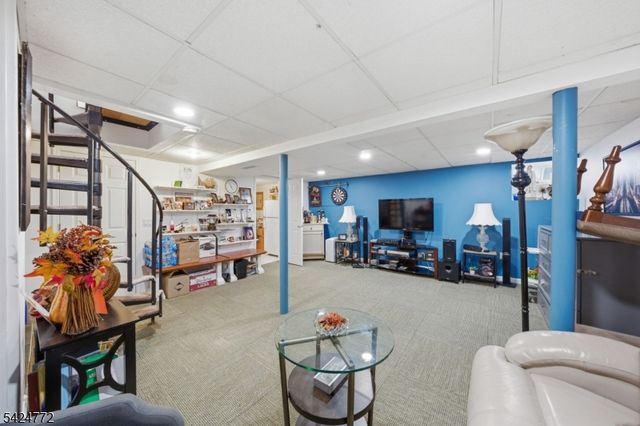 50 Skyline Lake Dr, Ringwood Boro, NJ 07456