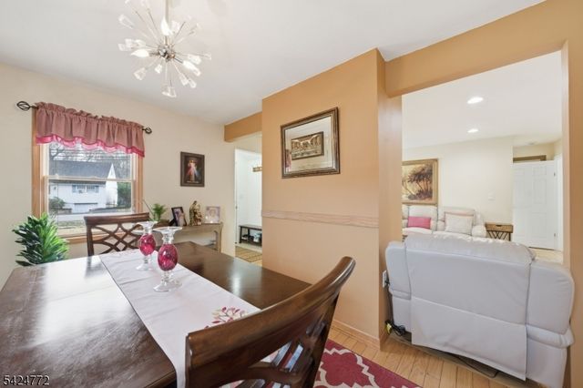 50 Skyline Lake Dr, Ringwood Boro, NJ 07456