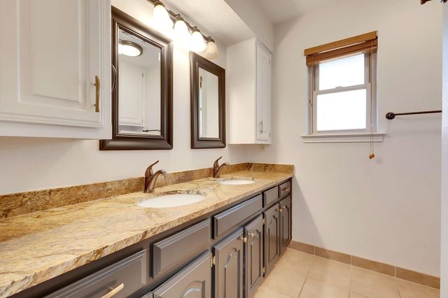 5309 Beckett CIR, Austin, TX 78749