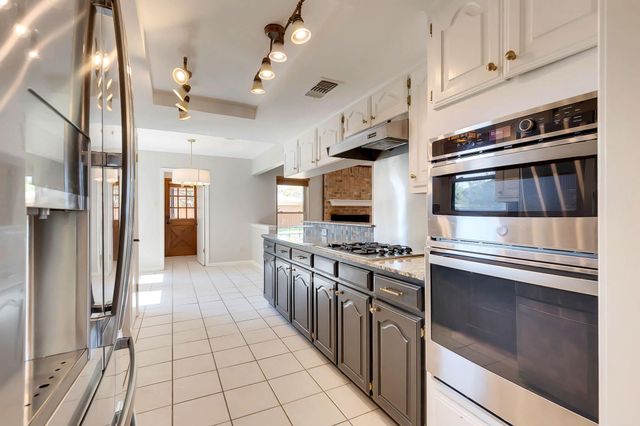 5309 Beckett CIR, Austin, TX 78749