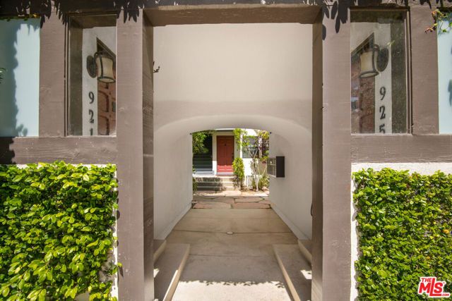 921 16th Street, Santa Monica, CA 90403