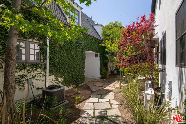 921 16th Street, Santa Monica, CA 90403