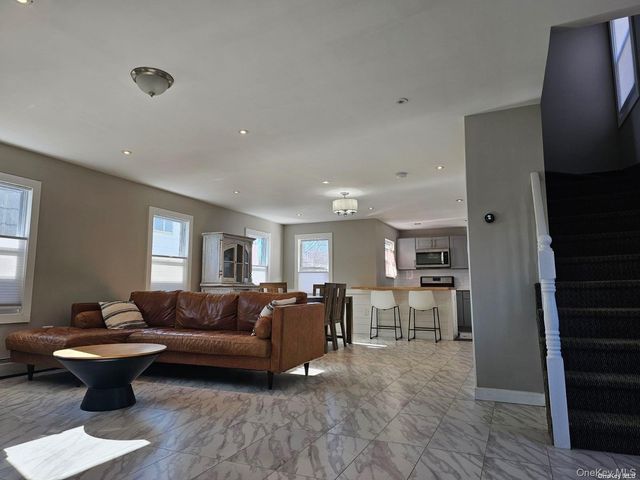 146 Kingston Boulevard, Island Park, NY 11558