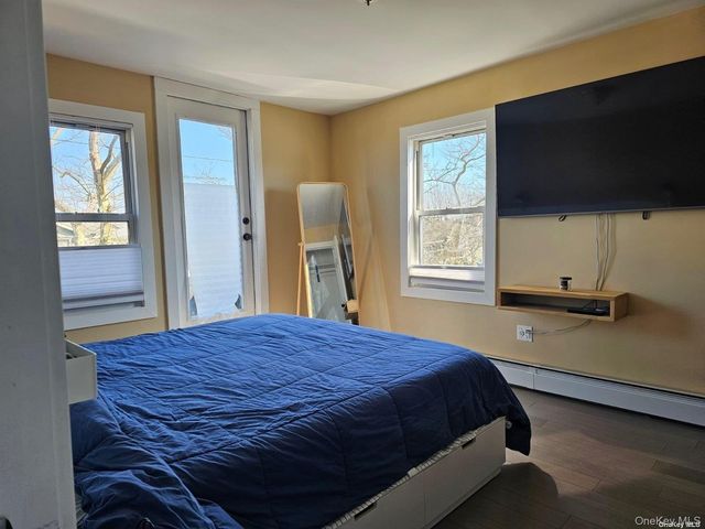 146 Kingston Boulevard, Island Park, NY 11558