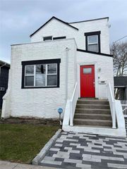 146 Kingston Boulevard, Island Park, NY 11558