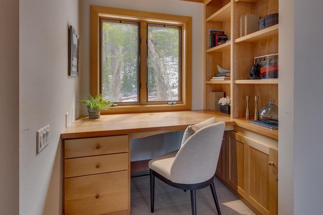 3058 Mountain Links Way, Olympic Valley, CA 96146