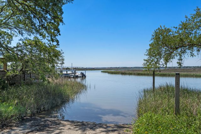 1846 Capri Drive, Charleston, SC 29407