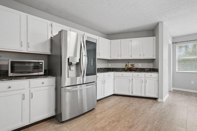 596 Ridenour Road, Columbus, OH 43230