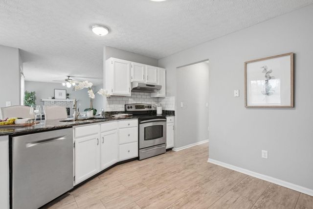 596 Ridenour Road, Columbus, OH 43230