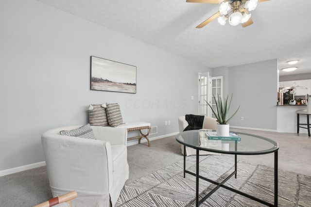 596 Ridenour Road, Columbus, OH 43230