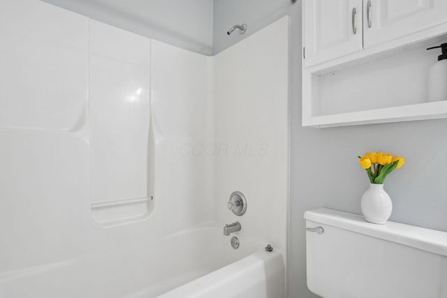 596 Ridenour Road, Columbus, OH 43230