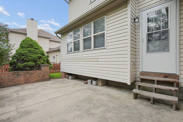 596 Ridenour Road, Columbus, OH 43230