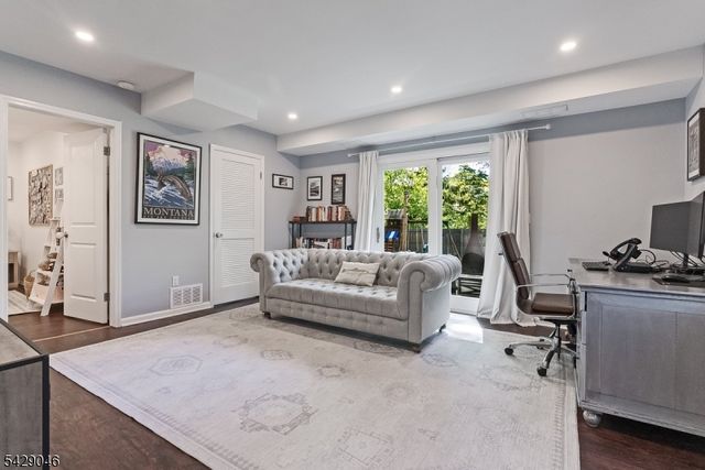 804 Coolidge St, Westfield Town, NJ 07090