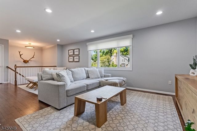 804 Coolidge St, Westfield Town, NJ 07090