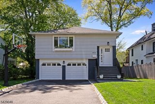 804 Coolidge St, Westfield Town, NJ 07090
