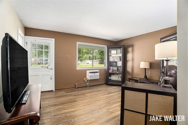 779 Andover Street, Kentwood, MI 49548