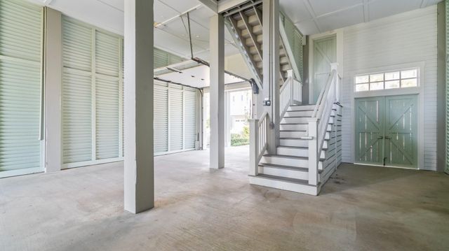 2614 E Seaside Drive, Galveston, TX 77550