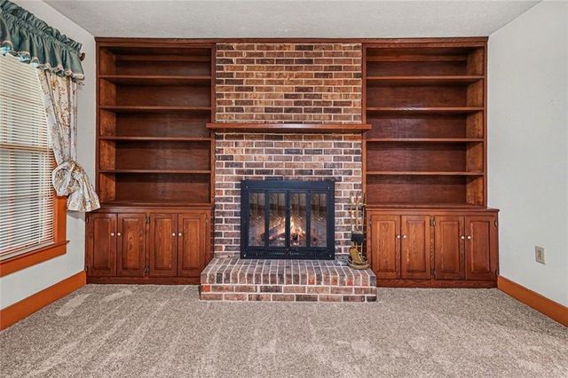 3642 Rainbow Circle SW, Snellville, GA 30039