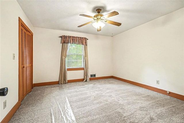3642 Rainbow Circle SW, Snellville, GA 30039