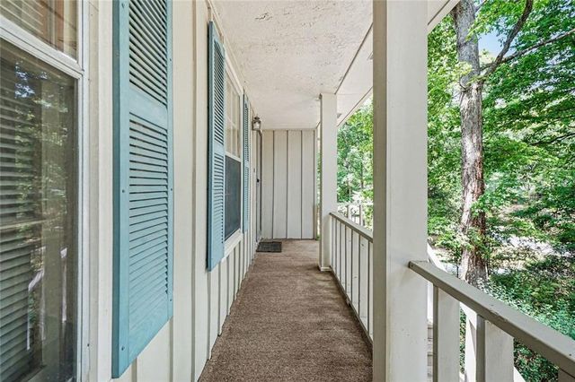 3642 Rainbow Circle SW, Snellville, GA 30039