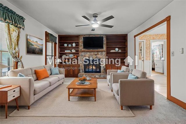 3642 Rainbow Circle SW, Snellville, GA 30039