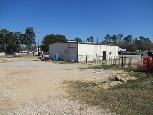 26205 Fm 2978 Road, Magnolia, TX 77354