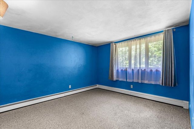 S23W26167 Canterbury LANE, Waukesha, WI 53188