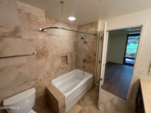7121 E RANCHO VISTA Drive 2009, Scottsdale, AZ 85251
