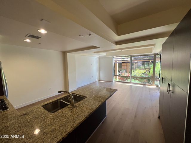 7121 E RANCHO VISTA Drive 2009, Scottsdale, AZ 85251