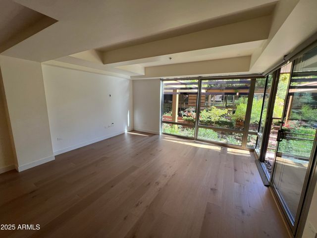 7121 E RANCHO VISTA Drive 2009, Scottsdale, AZ 85251