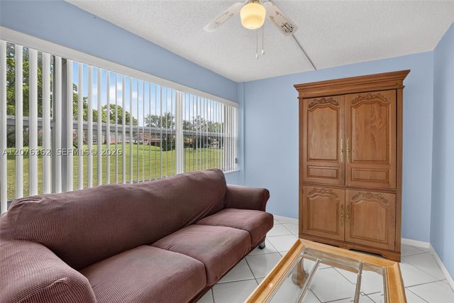 9721 Sunrise Lakes Blvd 102, Sunrise, FL 33322