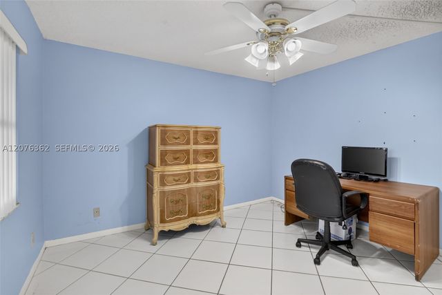 9721 Sunrise Lakes Blvd 102, Sunrise, FL 33322