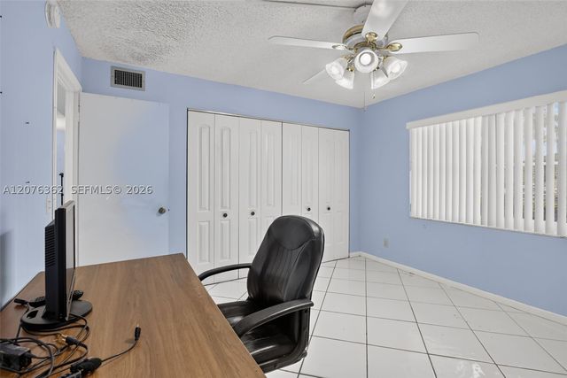 9721 Sunrise Lakes Blvd 102, Sunrise, FL 33322