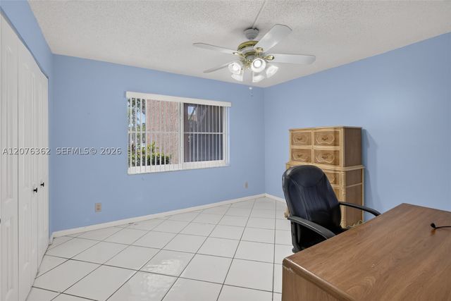 9721 Sunrise Lakes Blvd 102, Sunrise, FL 33322