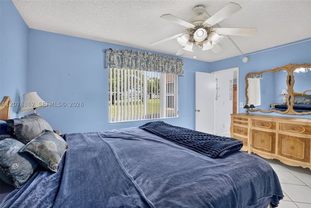 9721 Sunrise Lakes Blvd 102, Sunrise, FL 33322