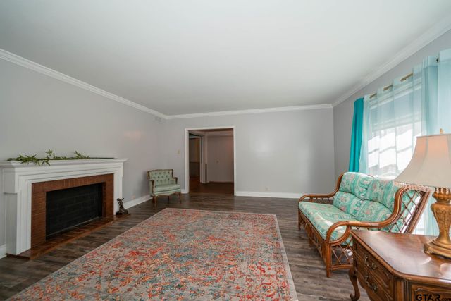 702 El Paso St., Jacksonville, TX 75766