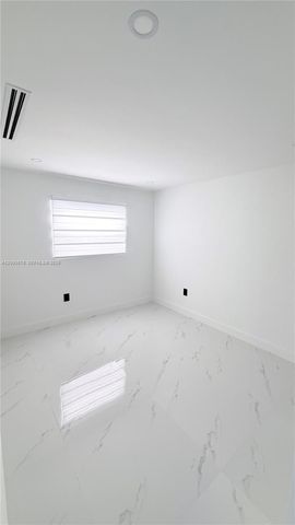 20726 SW 105 Avenue 1, Cutler Bay, FL 33189