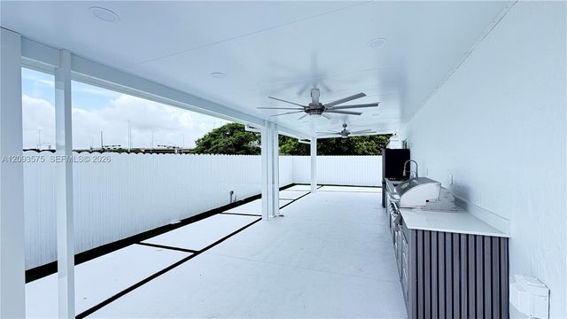 20726 SW 105 Avenue 1, Cutler Bay, FL 33189